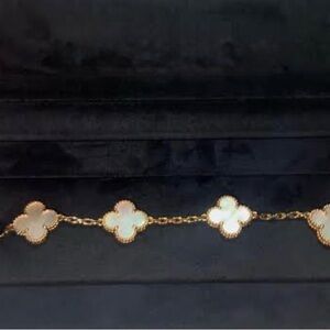 Gold and White Clover Bracelet